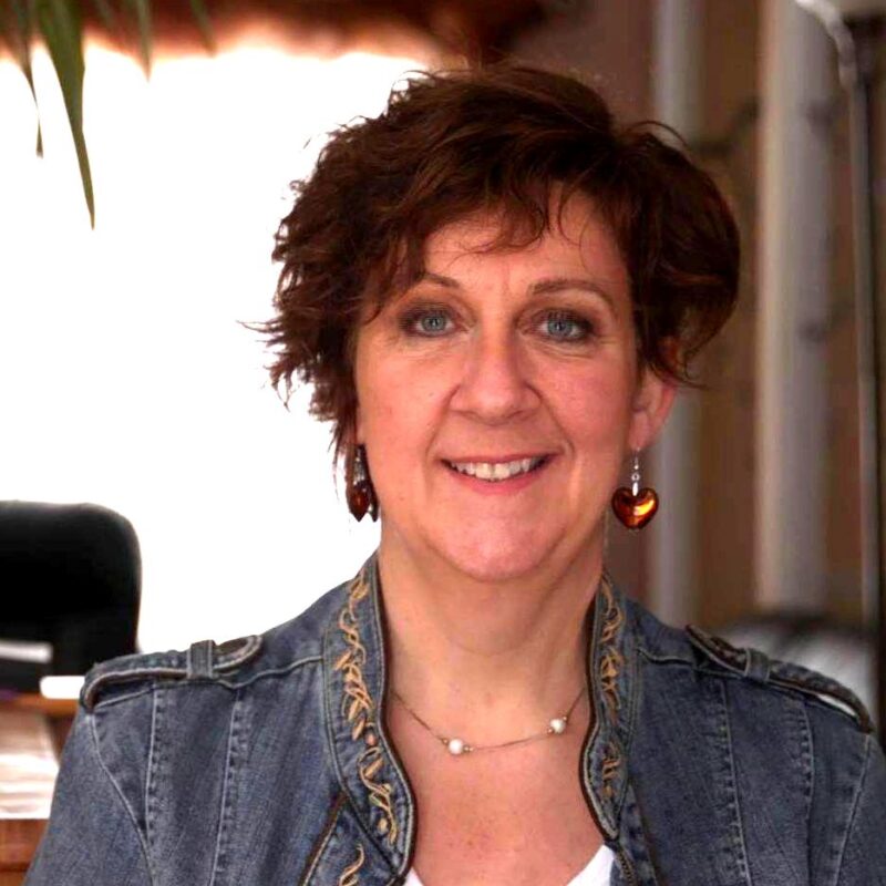 Formatrice, conférencière et auteure